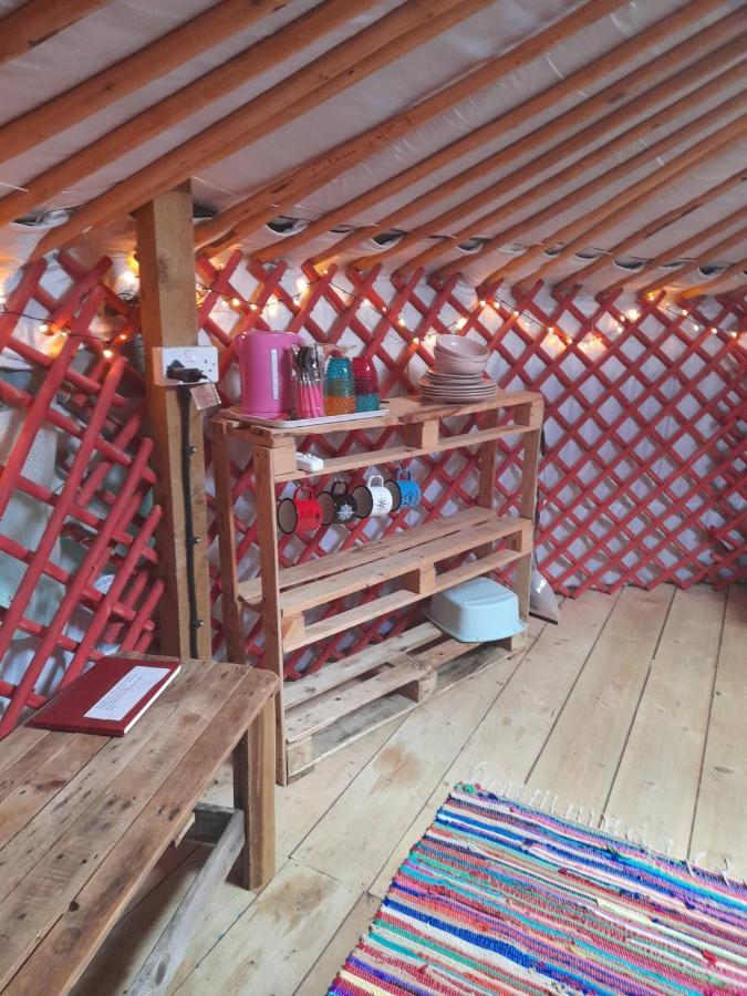 Alder Yurt Wych Elm Glamping Hotel Helston Exterior photo
